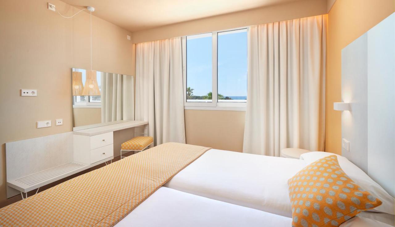 Aparthotel Protur Vista Badia Sa Coma  Esterno foto