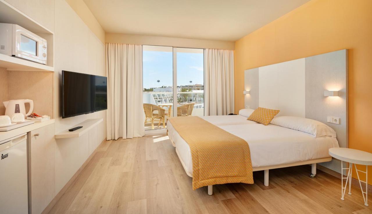 Aparthotel Protur Vista Badia Sa Coma  Esterno foto